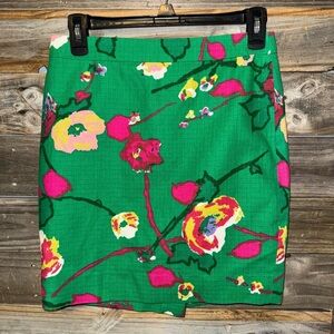 J CrewThe Pencil Skirt Floral Size 00 Green Pink Basket weave Springtime Summer.
